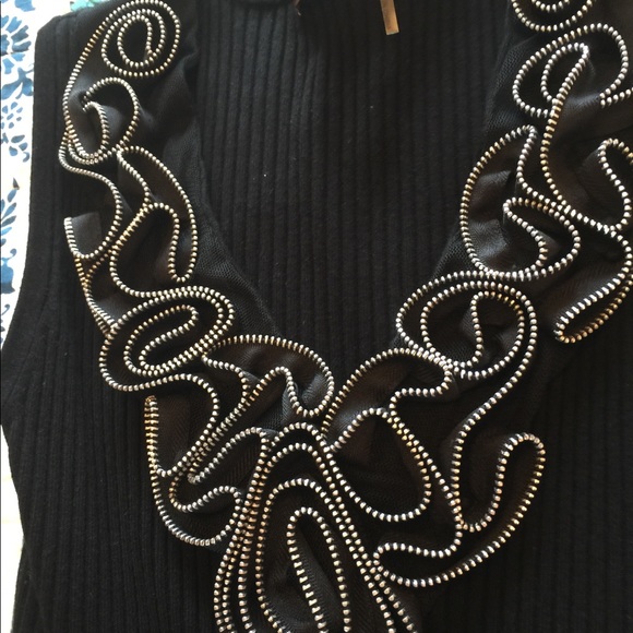 Belldini Size small zippered black ribbed tank top - Picture 4 of 7